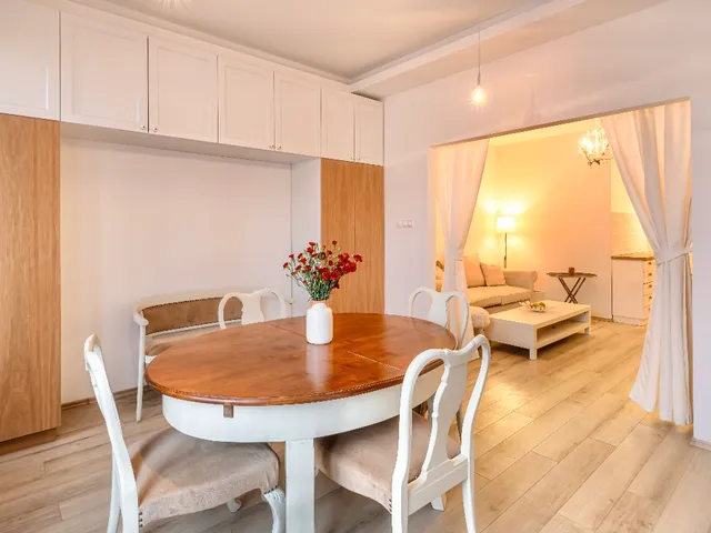 Eladó lakás Balatonfüred, Belváros 42 nm