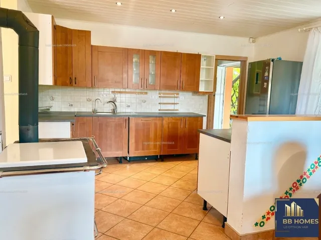 Eladó ház Balatonfőkajár 180 nm