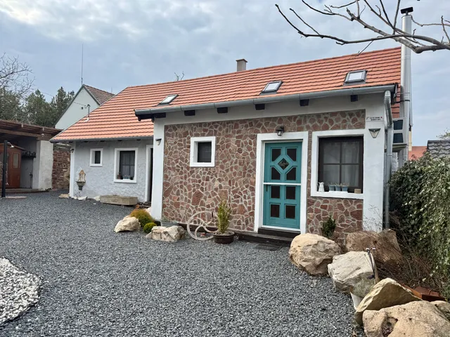 Eladó ház Kővágóörs 179 nm