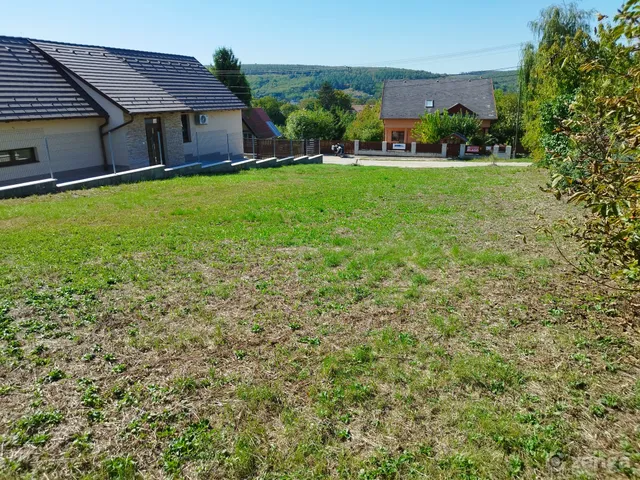 Eladó telek Bogács 560 nm