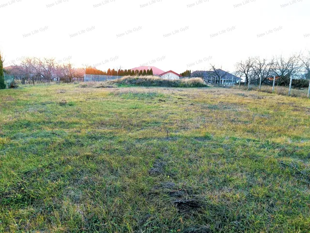Eladó telek Győrújbarát 900 nm