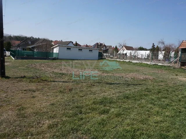 Eladó telek Győr, Győrszentiván 549 nm