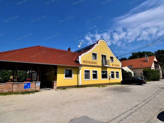 Eladó kereskedelmi és ipari ingatlan Győr, Gyirmót 1412 nm