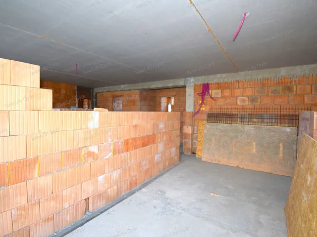 Eladó lakás Győr, Szabadhegy 84 nm