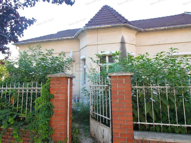 Eladó ház Győr, Gyárváros 170 nm