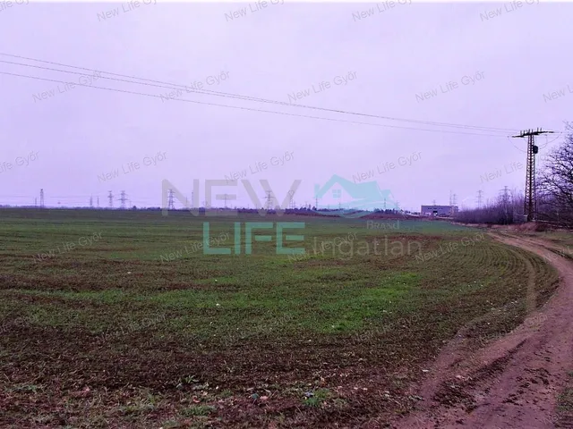 Eladó telek Győr, Szabadhegy 6706 nm