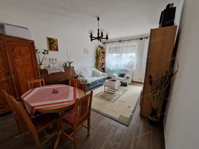 Eladó ház Győr, Győrszentiván 160 nm