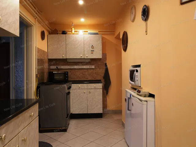 Eladó lakás Győr, Nádorváros 110 nm