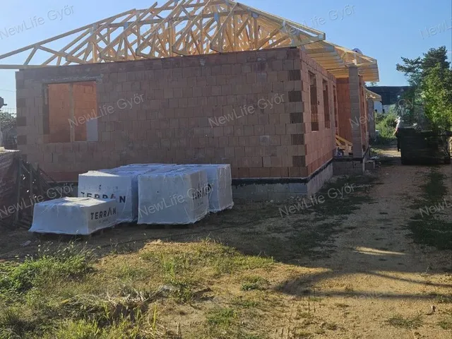 Eladó ház Győrújfalu 94 nm