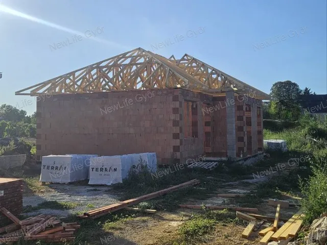 Eladó ház Győrújfalu 112 nm