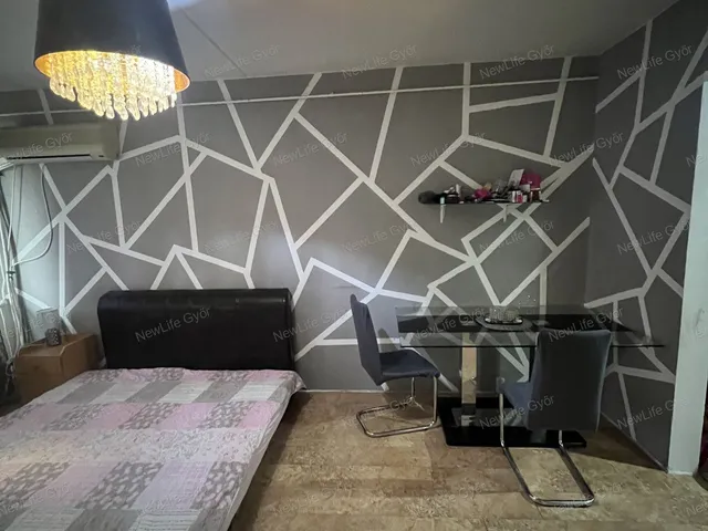 Eladó lakás Győr, Adyváros 53 nm
