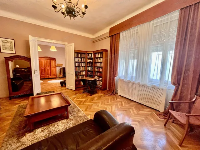 Eladó lakás Győr, Nádorváros 124 nm