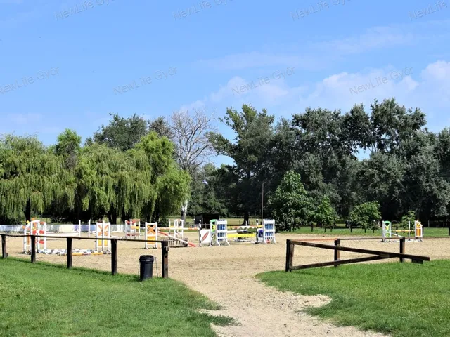Eladó mezőgazdasági ingatlan Győr, Gyirmót 966 nm