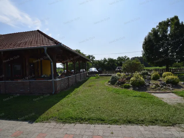 Eladó kereskedelmi és ipari ingatlan Győr, Gyirmót 1018 nm