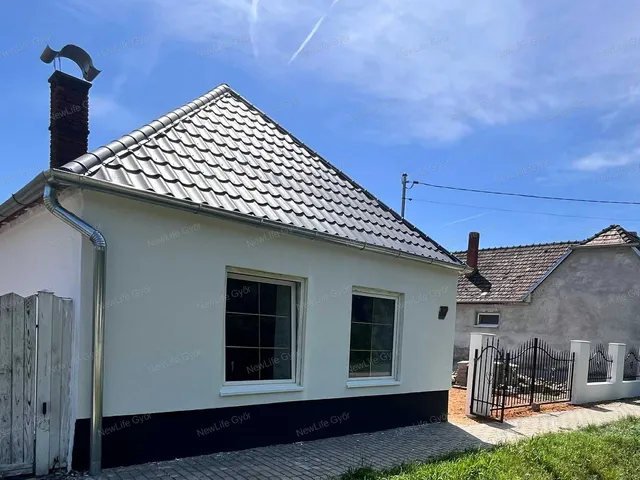 Eladó ház Sobor 79 nm