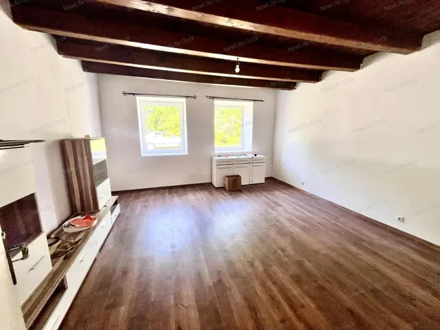 Eladó ház Sobor 79 nm