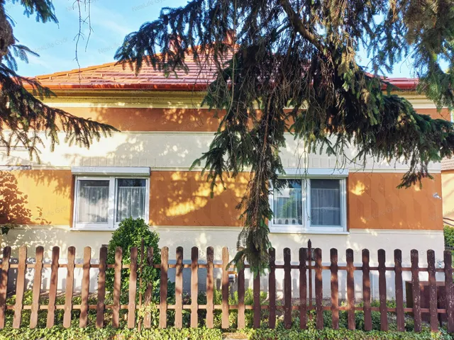 Eladó ház Lébény 90 nm