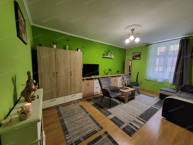 Eladó lakás Győr, Belváros 70 nm