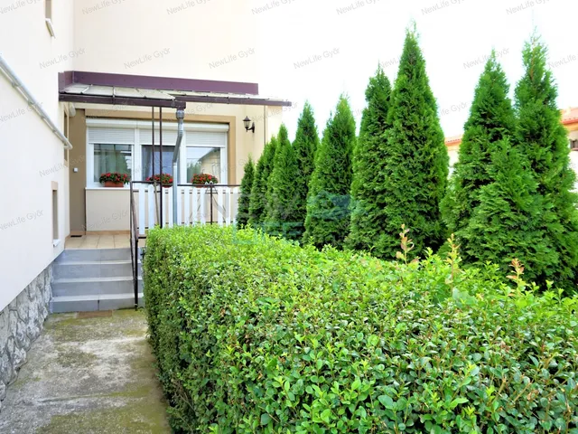 Eladó ház Győr, Ménfőcsanak 150 nm