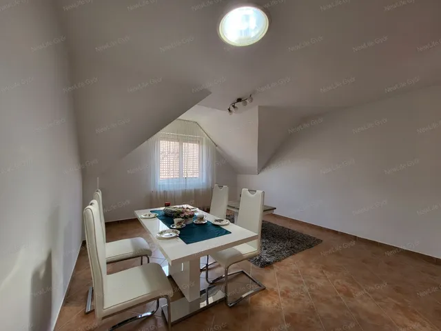 Eladó lakás Győr, Révfalu 72 nm