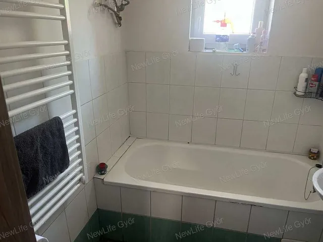 Eladó ház Kajárpéc 60 nm