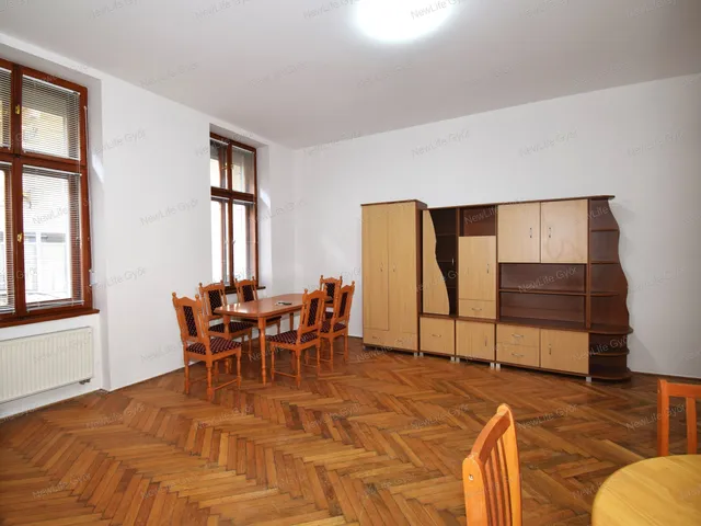Kiadó lakás Győr, Belváros 75 nm