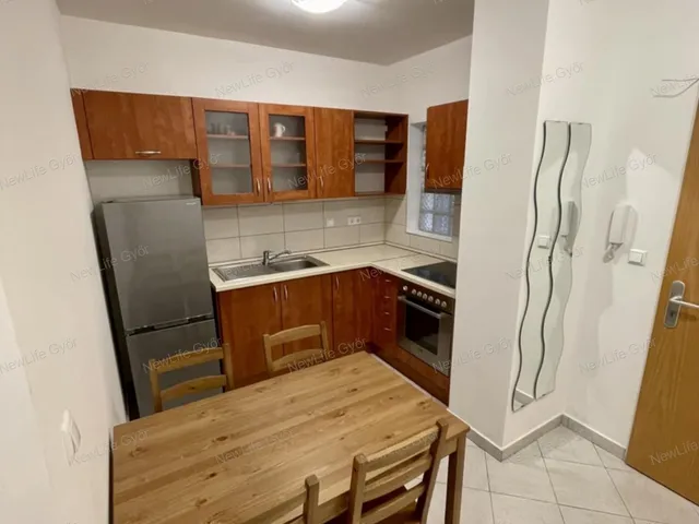 Eladó lakás Győr 36 nm