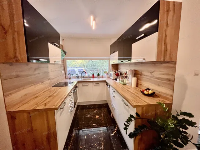 Eladó ház Rábapatona 102 nm