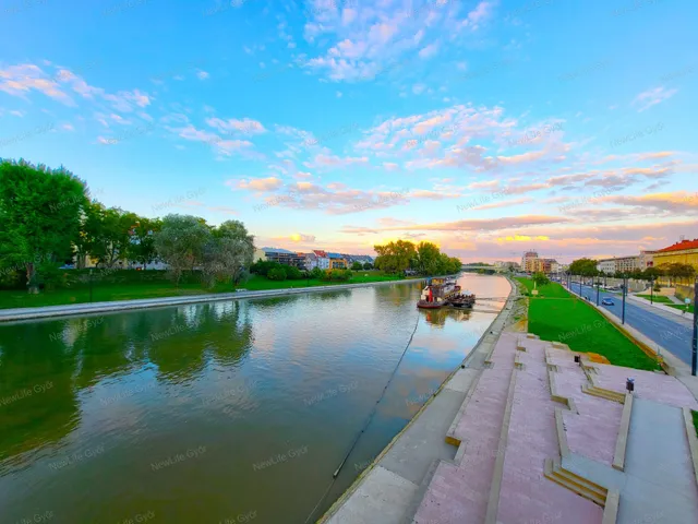 Eladó lakás Győr, Belváros 70 nm