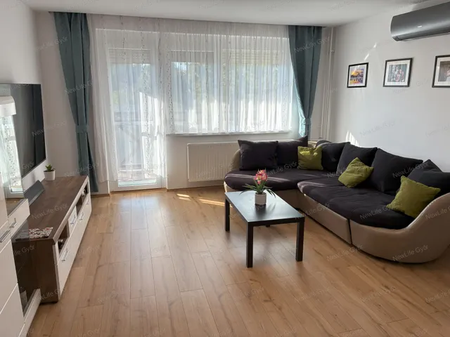 Eladó lakás Győr, Szabadhegy 82 nm