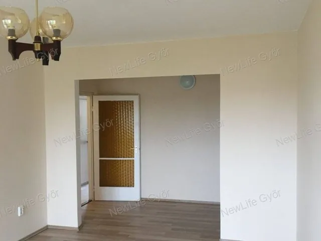 Eladó lakás Győr, Adyváros 66 nm