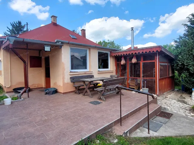 Eladó ház Balatonfőkajár 112 nm