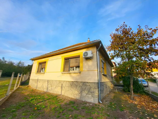 Eladó ház Győr, Bácsa 95 nm