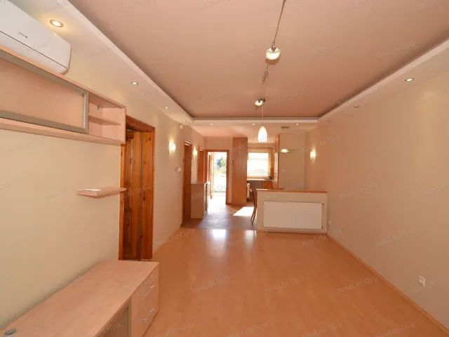 Eladó lakás Győr, Sziget 66 nm