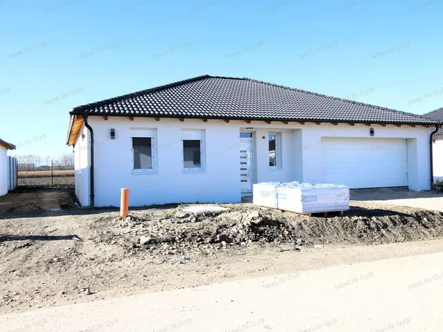 Eladó ház Győrladamér 133 nm