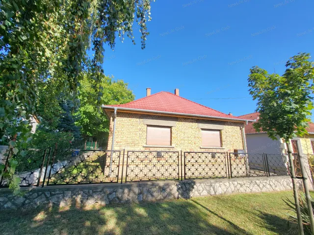 Eladó ház Győr, Győrszentiván 82 nm