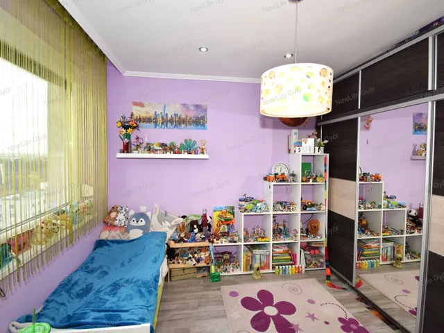 Eladó lakás Győr 68 nm