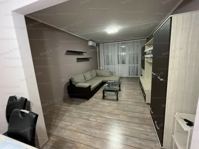 Kiadó lakás Győr 83 nm