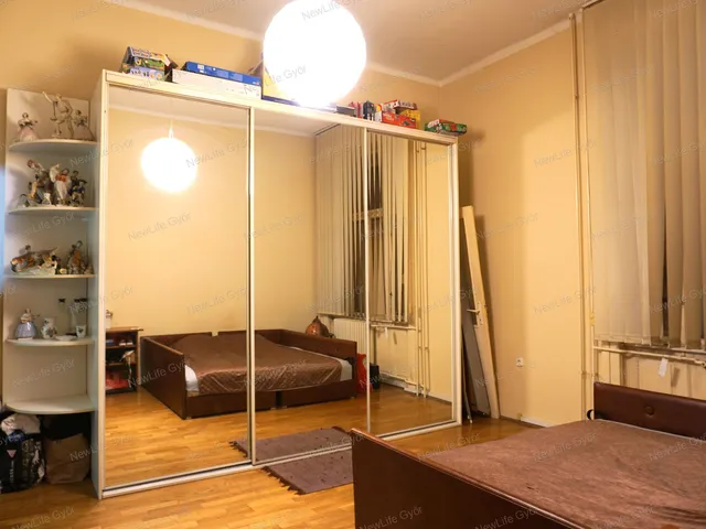 Eladó lakás Győr, Belváros 69 nm