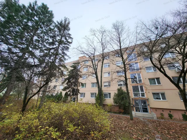 Eladó lakás Győr, Adyváros 55 nm