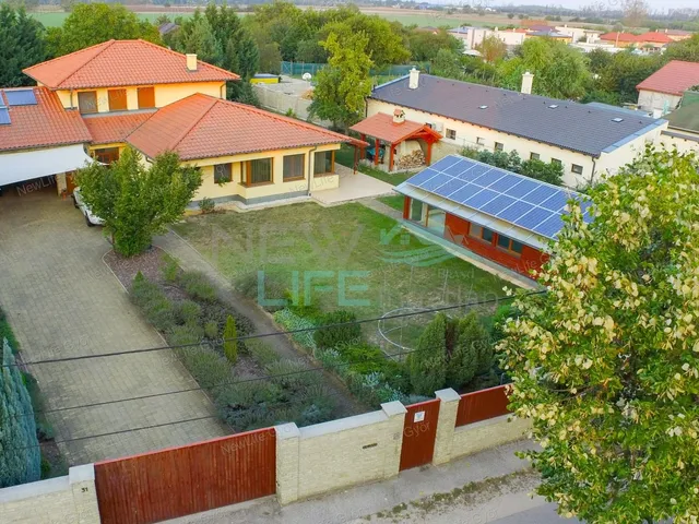 Eladó ház Győr, Ménfőcsanak 340 nm