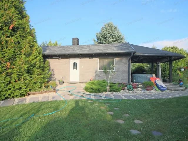 Eladó üdülő és hétvégi ház Győr 150 nm