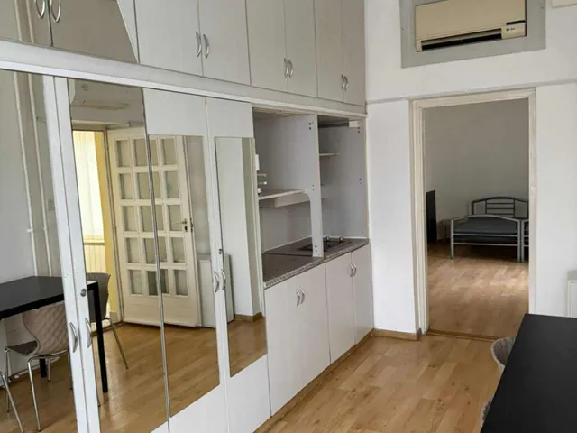 Kiadó kereskedelmi és ipari ingatlan Győr, Gyárváros, Kandó Kálmán 200 nm