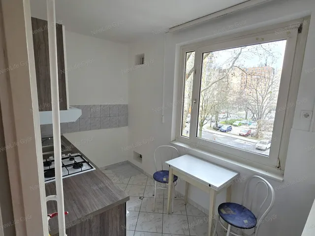 Eladó lakás Győr 67 nm