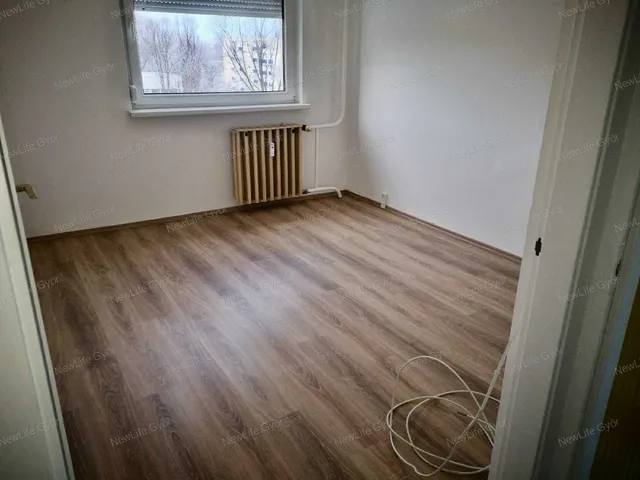 Eladó lakás Győr 68 nm