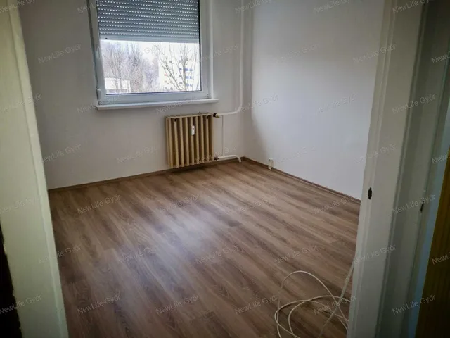 Eladó lakás Győr 68 nm