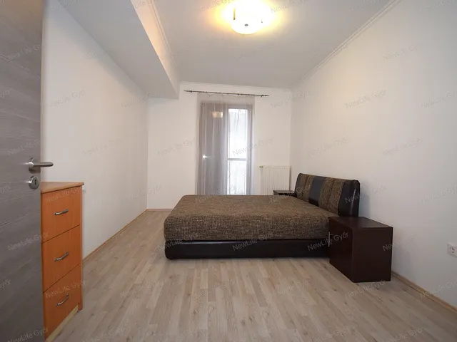 Eladó lakás Győr 82 nm