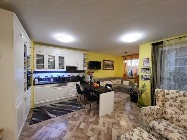 Eladó lakás Győr, Szabadhegy 36 nm