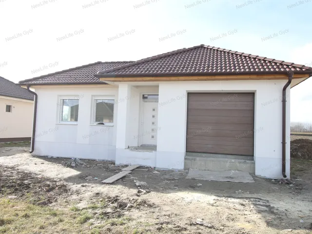 Eladó ház Győrladamér 127 nm