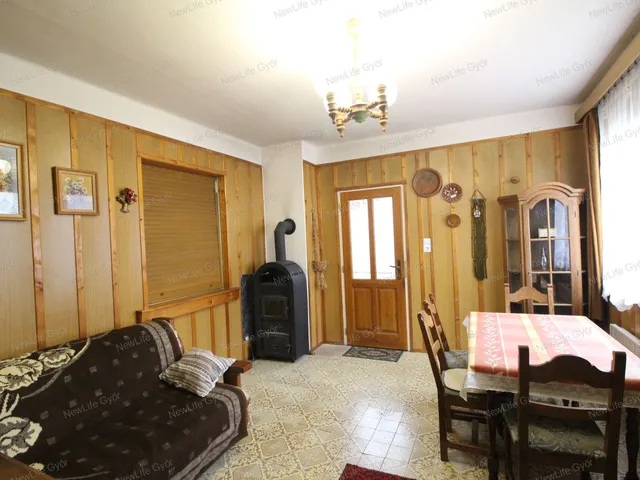 Eladó ház Tényő 70 nm